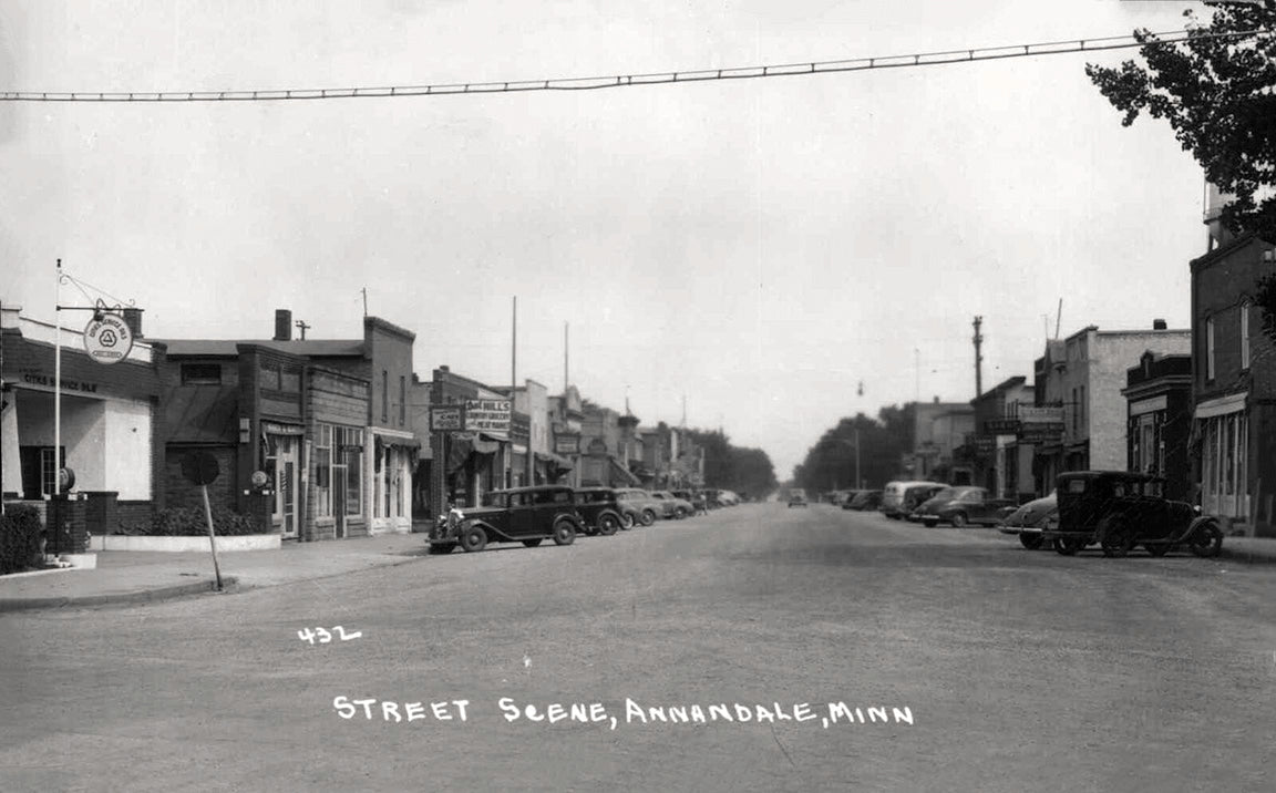 Street scene, Annandale, Minnesota, 1940s Minnesota Postcard Reproduction