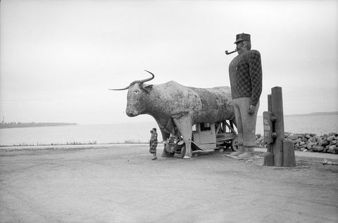 Paul Bunyan and Babe The Blue Ox Statues, Bemidji, Minnesota, 1939 Print