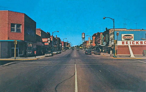 Street scene, Chisholm, Minnesota, 1960s Postcard Reproduction