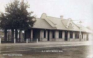 Northern Pacific Depot, Detroit, Minnesota, 1909 Postcard Reproduction