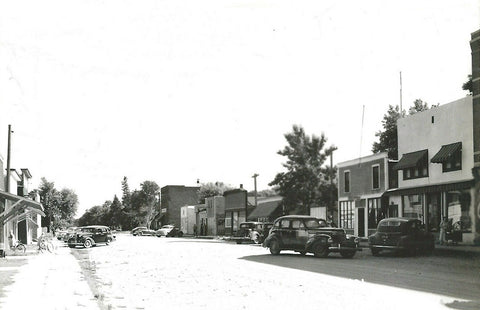 Street scene, Granada, Minnesota, 1940s Postcard Reproduction