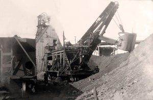 Open pit mining near Hibbing, Minnesota, 1910s Postcard Reproduction
