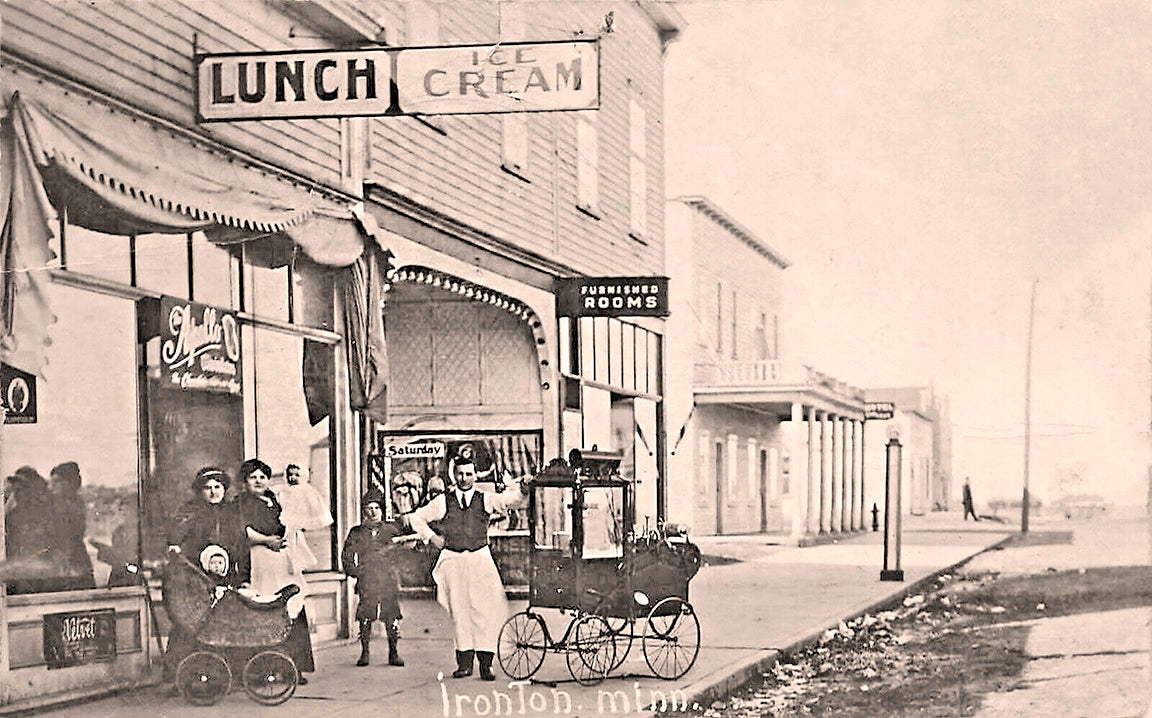 Street scene, Ironton, Minnesota, 1916 Postcard Reproduction