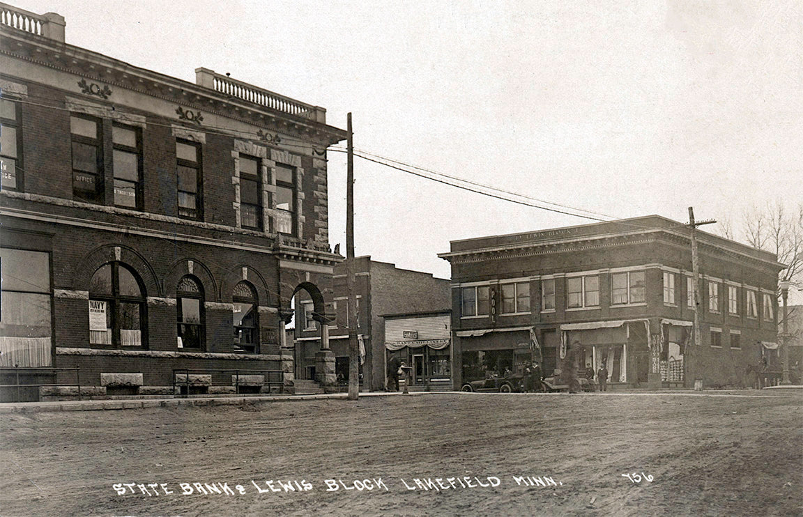 Street scene, Lakefield, Minnesota, 1918 Postcard Reproduction