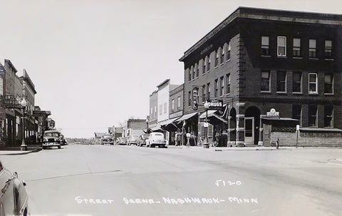 Street scene, Nashwauk, Minnesota, 1940s Postcard Reproduction