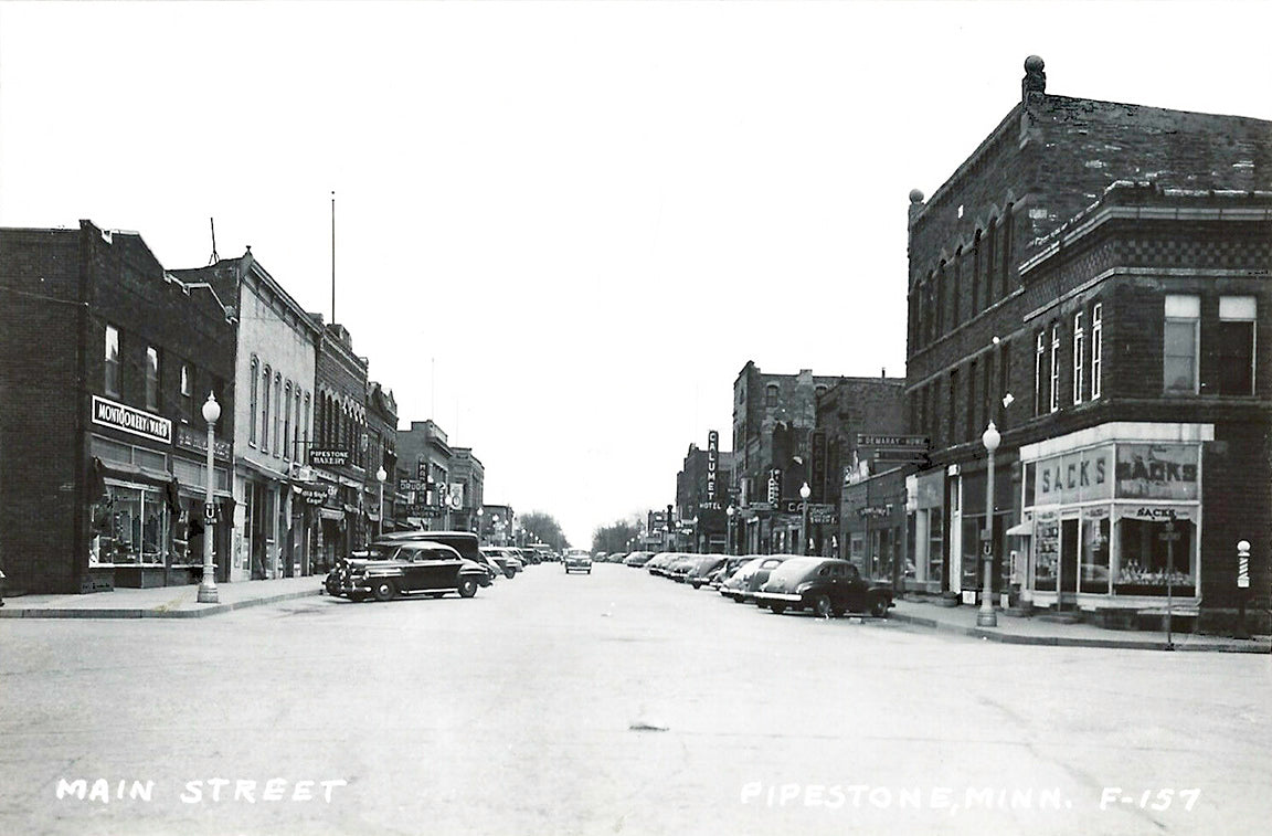 Main Street, Pipestone, Minnesota, 1940s Minnesota Postcard Reproduction