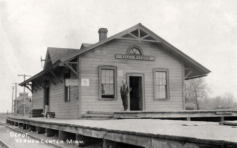 Depot at Vernon Center, Minnesota, 1910s Postcard Reproduction