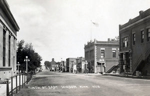 Ninth Street East, Windom, Minnesota, 1915 Postcard Reproduction